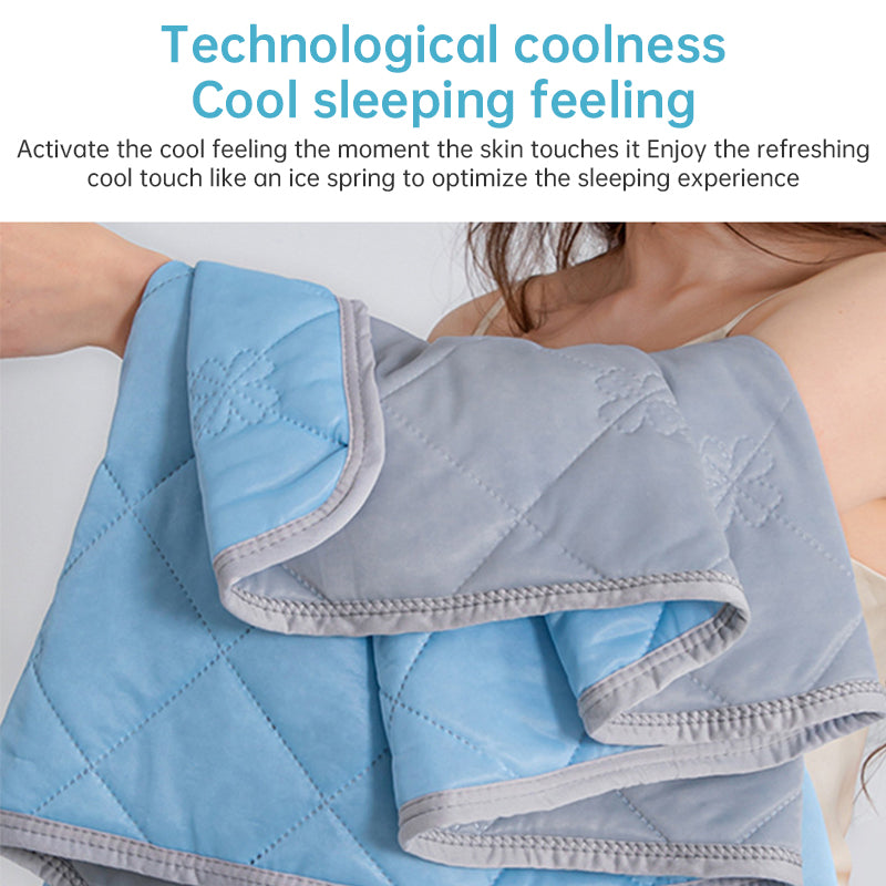 Grade A Cooling Blanket: Soft, breathable, king/queen size