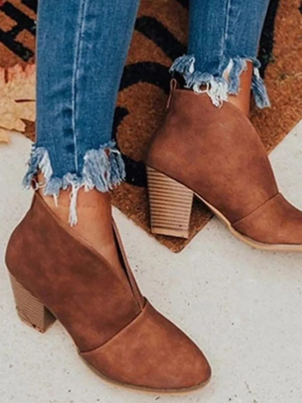 Point Toe Chunky Heeled Ankle Boots - E-Esther Clothing Store