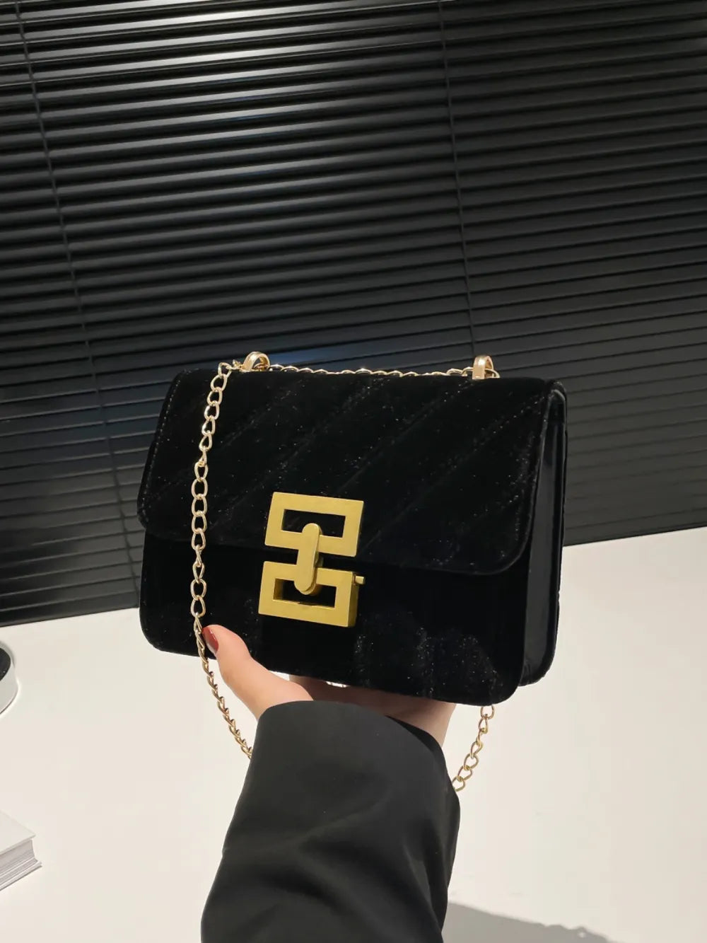 Solid Color Chain Shoulder Bag - E-Esther Clothing Store