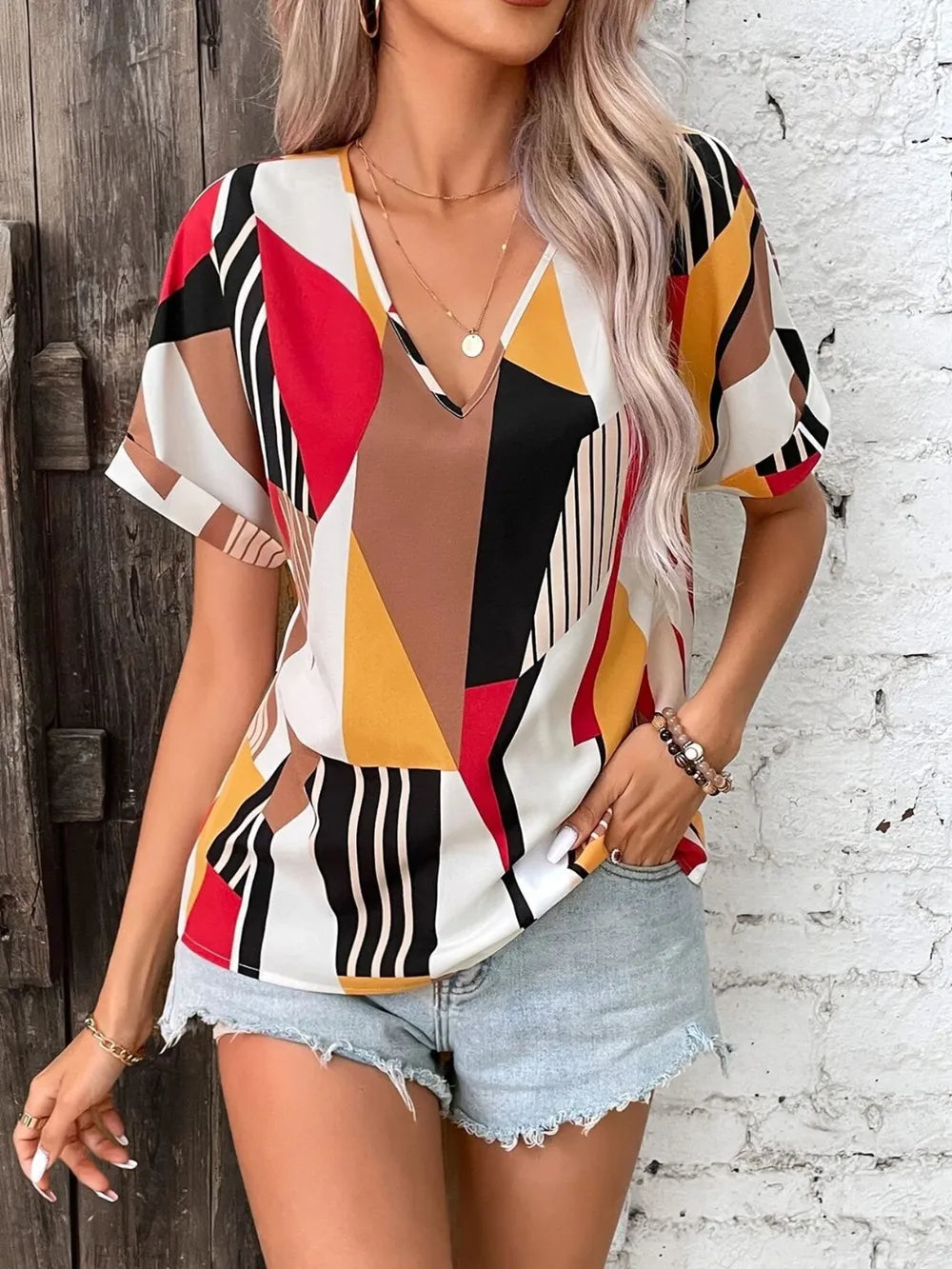 V-neck printed short sleeved shirt with women's geometric pattern contrasting color - E-Esther Clothing Store