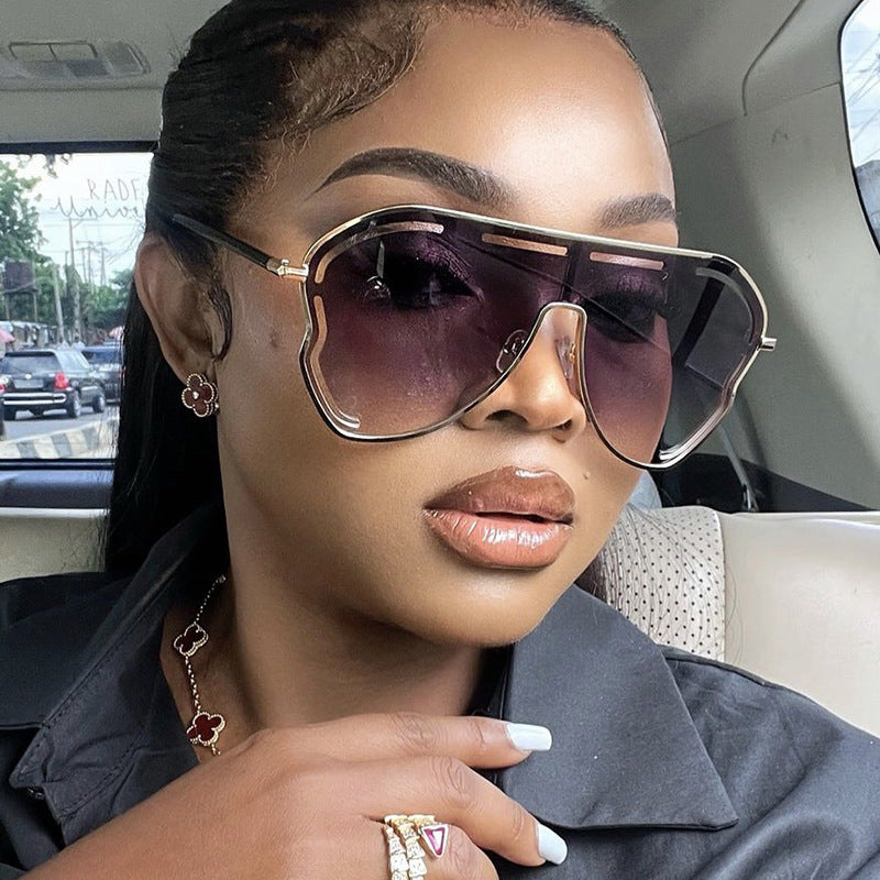 Conjoined large frame toad shaped sunglasses, new spicy girl sunglasses - E-Esther Clothing Store