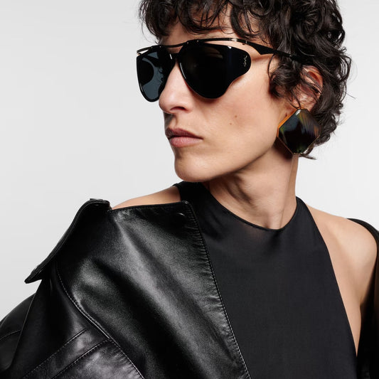 Sunglasses, European and American street photos, Instagram influencers, models, geometric metal frames, sunglasses for women